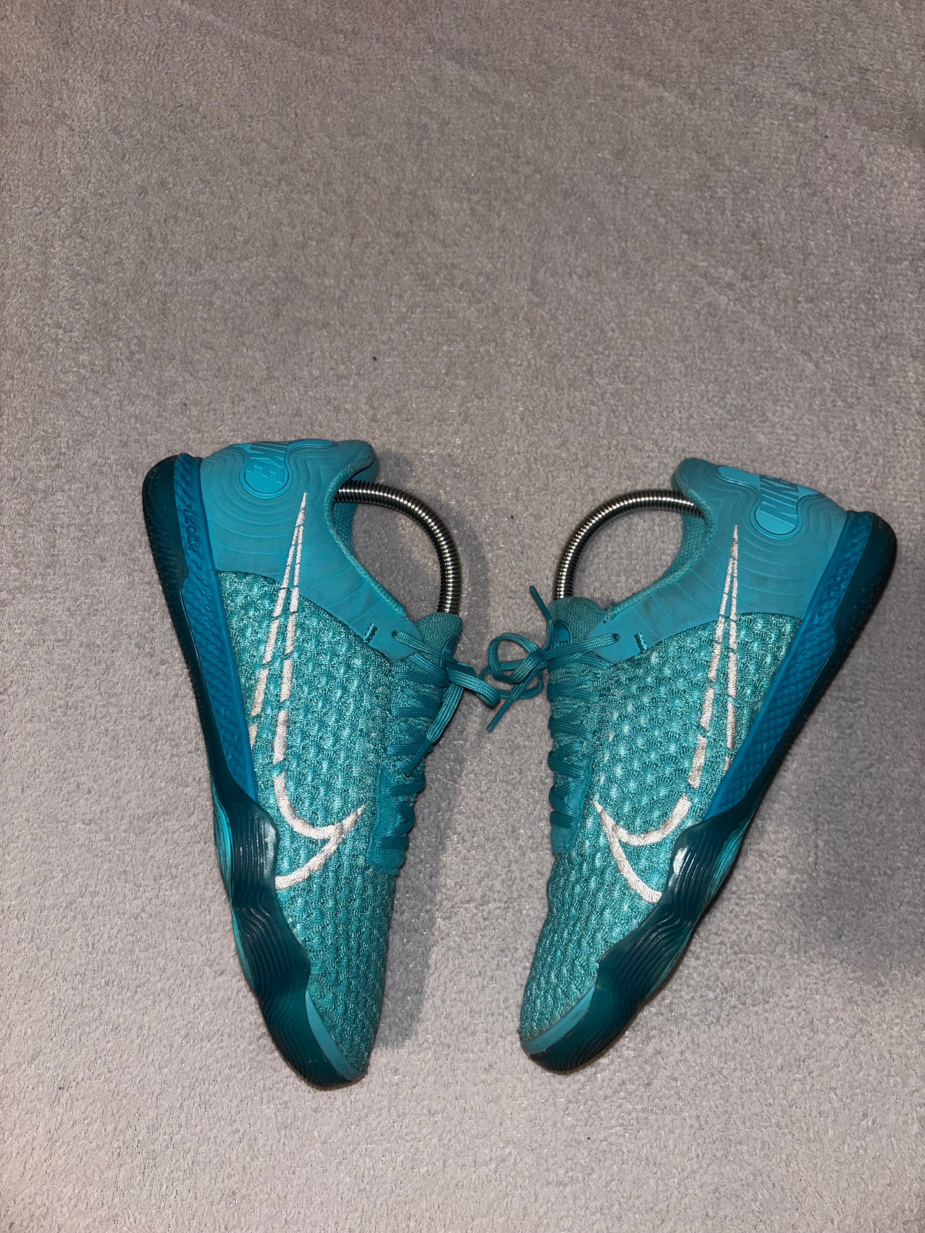 Nike React Gato